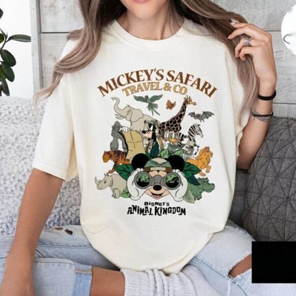 Bradley M Other - Disney Animal Kingdom Park Graphic Travel Fan Unisex T-Shirt